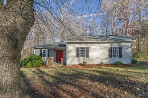 490 Frye Bridge Rd, Clemmons, NC 27012