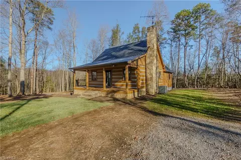 3014 Center Church Rd, Thurmond, NC 28683
