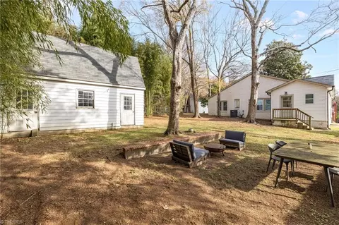 Exterior - 1113 Clyde Pl, High Point, NC 27262 photo 3 of 12
