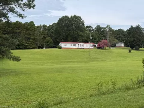 1110 Brims Grove Rd, Pinnacle, NC 27043