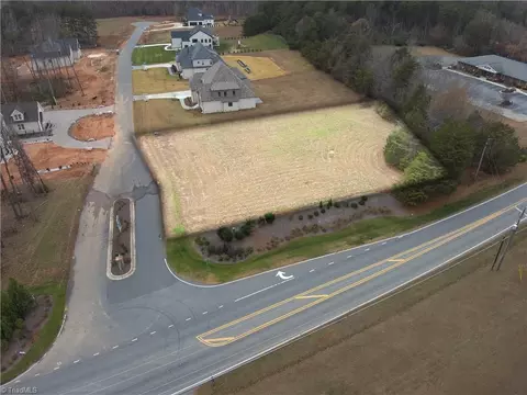 1000 Old Hickory Ct, Summerfield, NC 27455