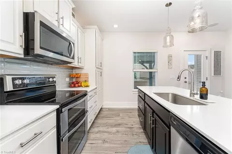 Kitchen - 4054 Transition St, High Point, NC 27265 photo 2 of 3