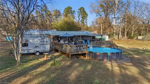 135 Alan Adale Ct, Lexington, NC 27292