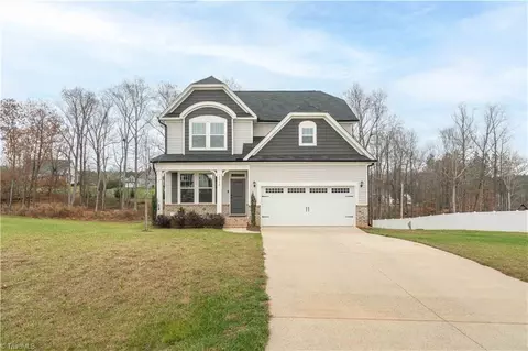 2013 Dock Ridge Dr, Stokesdale, NC 27357
