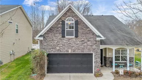 133 Kilbourne Dr, Advance, NC 27006