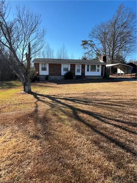2052 Oregon Hill Rd, Ruffin, NC 27326
