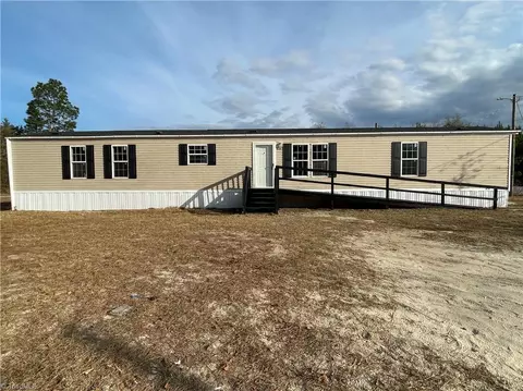 6581 Crestline Rd, Laurinburg, NC 28352