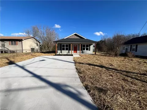 707 Trotter St, Thomasville, NC 27360