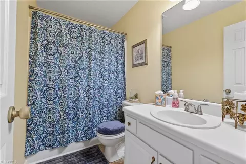 Bath - 3960 Cobblestone Bend Dr, High Point, NC 27265 photo 2 of 2