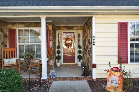 Exterior - 3960 Cobblestone Bend Dr, High Point, NC 27265 photo 3 of 5