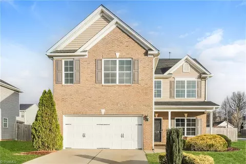 2729 Quail Oaks Dr, Greensboro, NC 27405