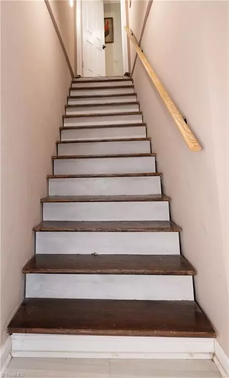 Entry Way - 18 Pershing St, Thomasville, NC 27360 photo 7 of 7
