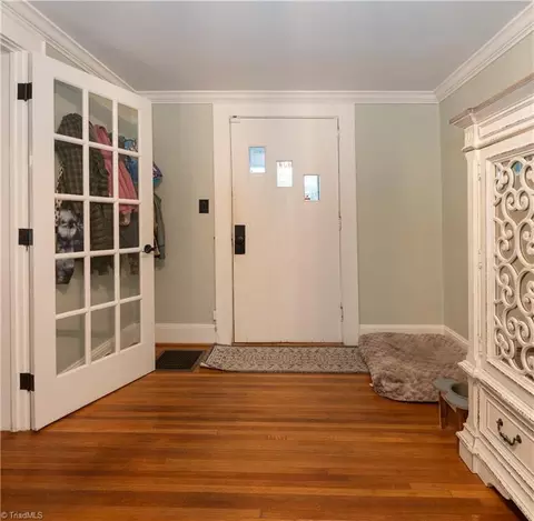 Entry Way - 18 Pershing St, Thomasville, NC 27360 photo 2 of 7