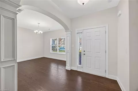 Entry Way - 2511 Copperleaf Ct, High Point, NC 27265 photo 3 of 13