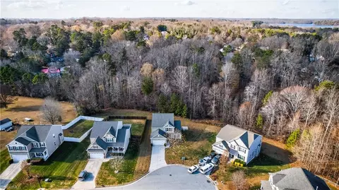 View/Area - 2511 Copperleaf Ct, High Point, NC 27265 photo 2 of 2