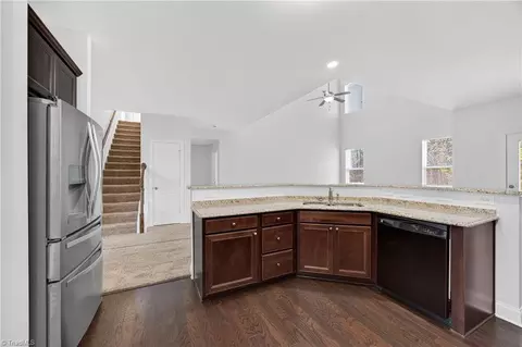 Entry Way - 2511 Copperleaf Ct, High Point, NC 27265 photo 7 of 13