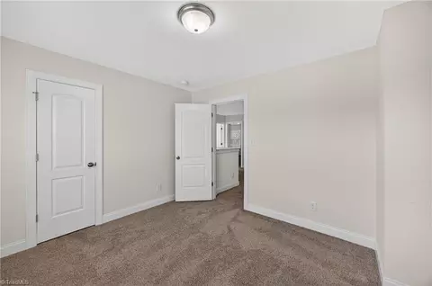 Bedroom - 2511 Copperleaf Ct, High Point, NC 27265 photo 4 of 6