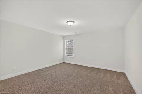 Bedroom - 2511 Copperleaf Ct, High Point, NC 27265 photo 5 of 6