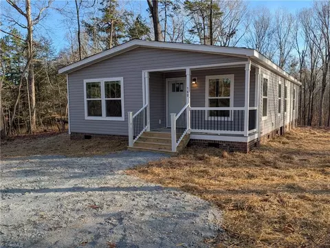 160 Tabernacle Church Rd, Trinity, NC 27370 photo 3