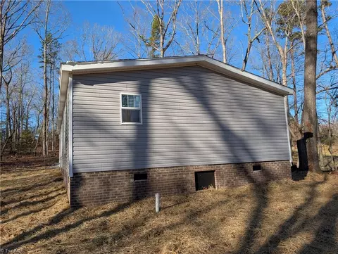 160 Tabernacle Church Rd, Trinity, NC 27370 photo 5