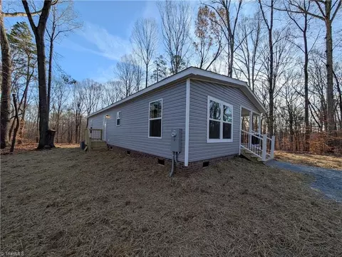 160 Tabernacle Church Rd, Trinity, NC 27370 photo 4