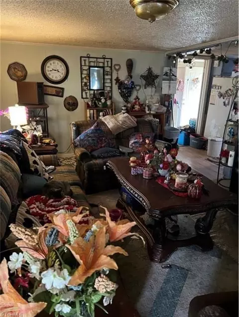 2507 W Vandalia Rd, Greensboro, NC 27407
