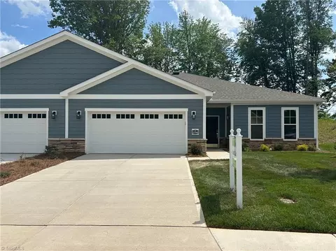 2430 Augusta Dr, Asheboro, NC 27205