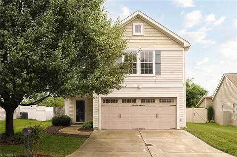 5763 Misty Hill Cir, Clemmons, NC 27012