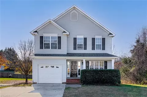 521 Brummell Ln, High Point, NC 27265