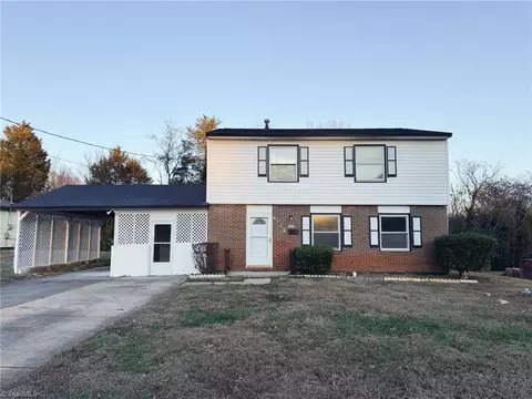 4223 Oak Ridge Dr, Winston Salem, NC 27105