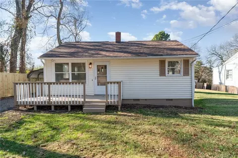 1101 Hickory Ave, Greensboro, NC 27405