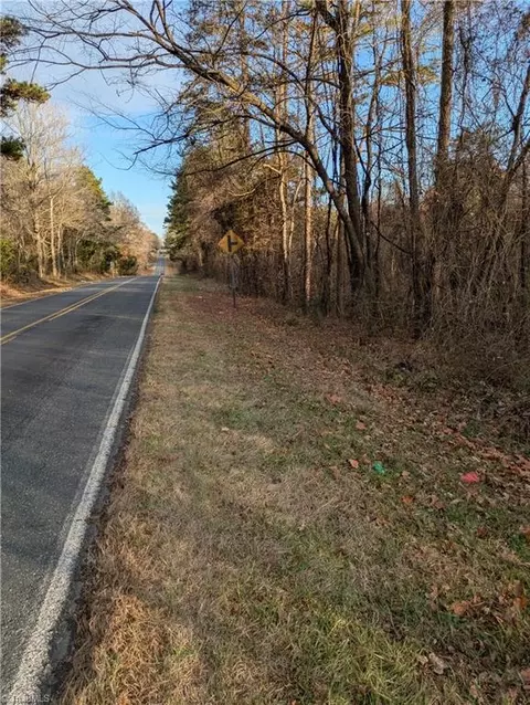 238 Spur Rd, Greensboro, NC 27406