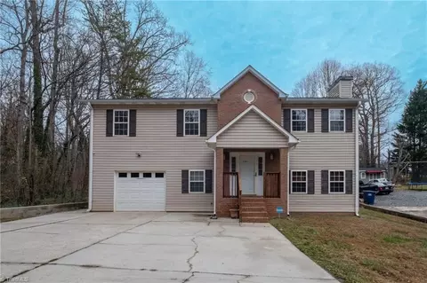 4647 Ogburn Ave, Winston Salem, NC 27105
