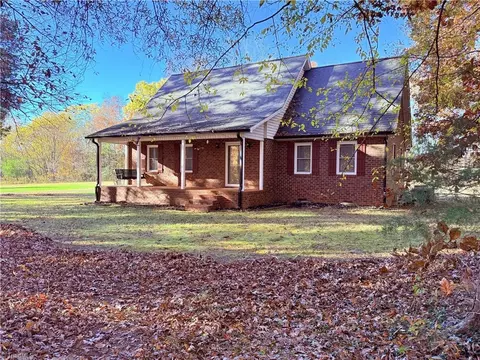 435 Overland Trl, Stoneville, NC 27048