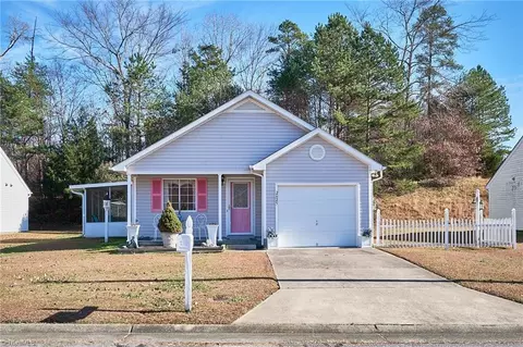 2625 Stratford Lake Rd, Winston Salem, NC 27103