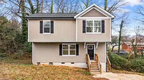 911 Cassell St, Winston Salem, NC 27107