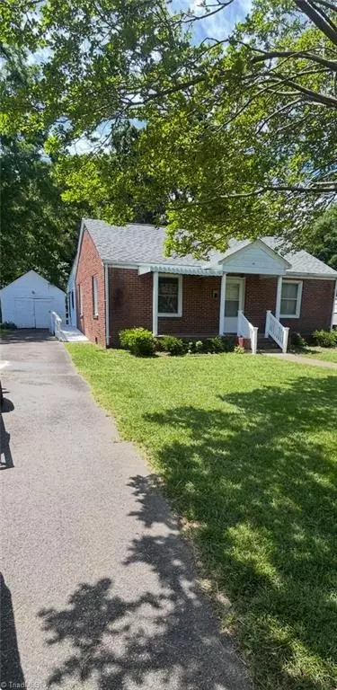 311 Johnsie Billie Harris St, Eden, NC 27288