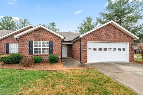 166 Wyndham Ct, High Point, NC 27265
