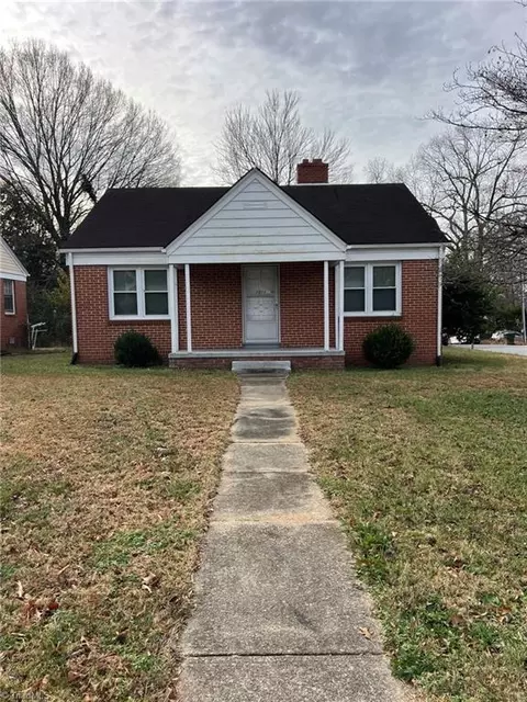 1011 Wendover Ave W, Greensboro, NC 27408