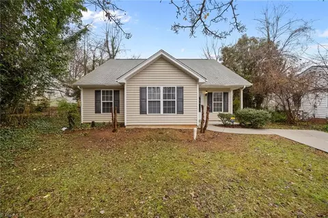Exterior - 1109 Terrell Dr, High Point, NC 27262 photo 2 of 5