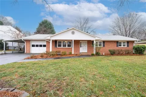6070 Blue Bonnet Ln, Winston Salem, NC 27103