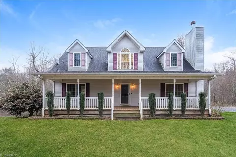 4770 Montford Rd, Pfafftown, NC 27040