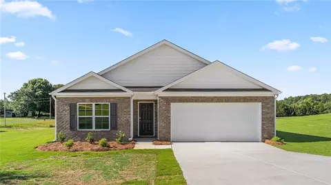 121 Greenbrier Way, Stoneville, NC 27048