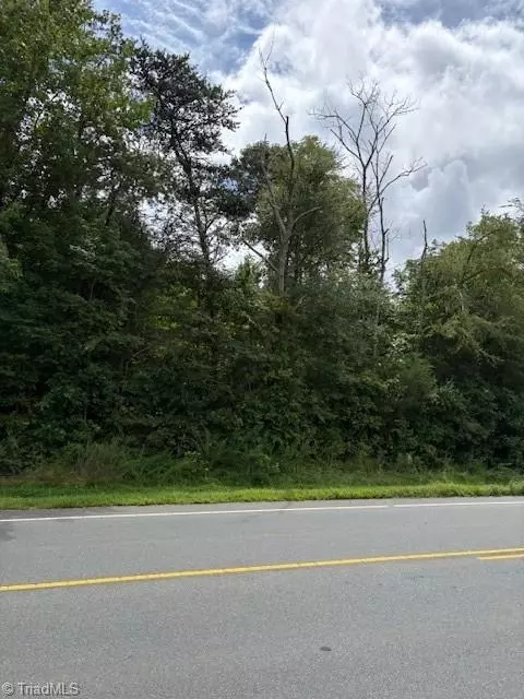 2 Nc Highway 119 N, Burlington, NC 27217