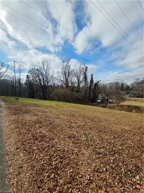 1711 Selma St, Winston Salem, NC 27107