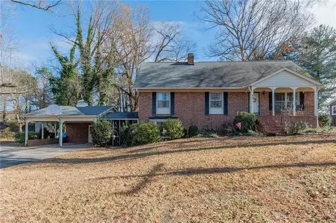 601 Longview Dr, Thomasville, NC 27360