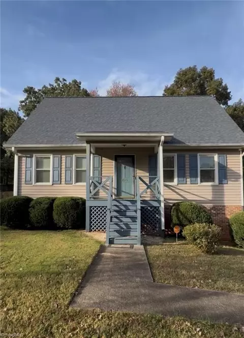 2945 Poinsetta Dr, Winston Salem, NC 27107