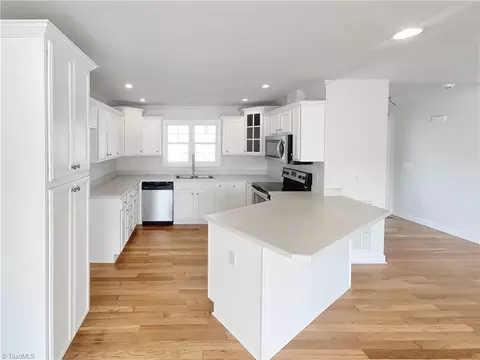 Kitchen - 2942 Clear Ridge Dr, Trinity, NC 27370 photo 1 of 2