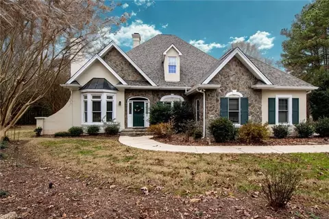 108 Candor Oaks, New London, NC 28127