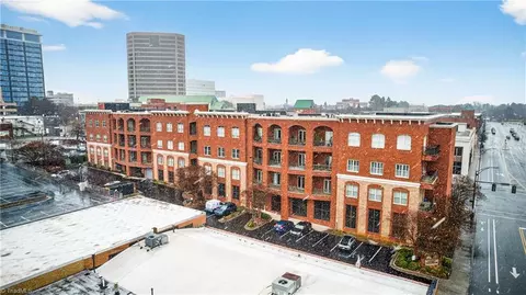 113 Church St N #303, Greensboro, NC 27401